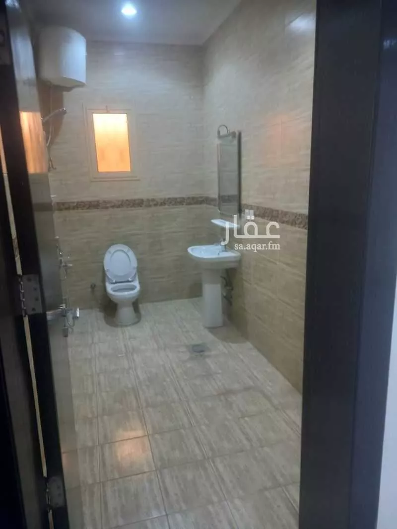 3 bedroom floor in Al Munsiyah 7