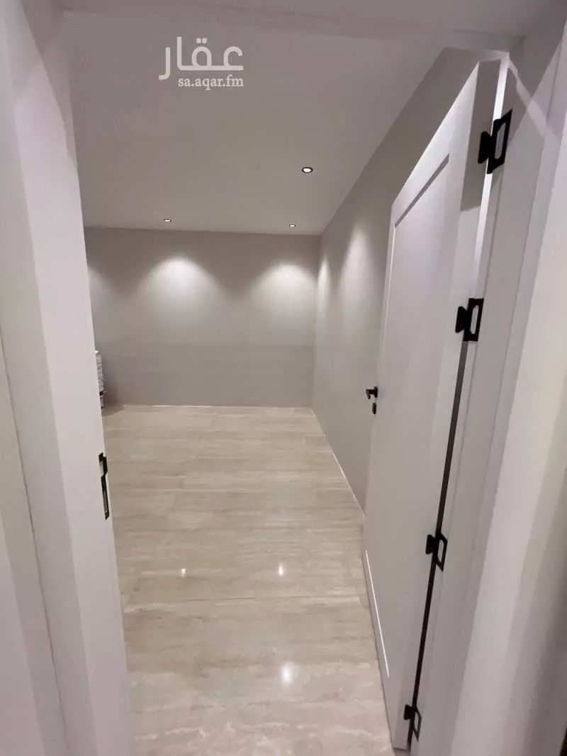 6 bedroom floor in King Fahd 17