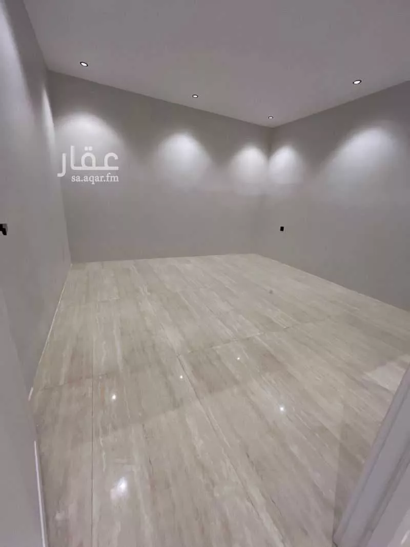 6 bedroom floor in King Fahd 15