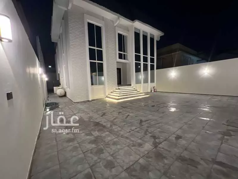 6 bedroom floor in King Fahd 3