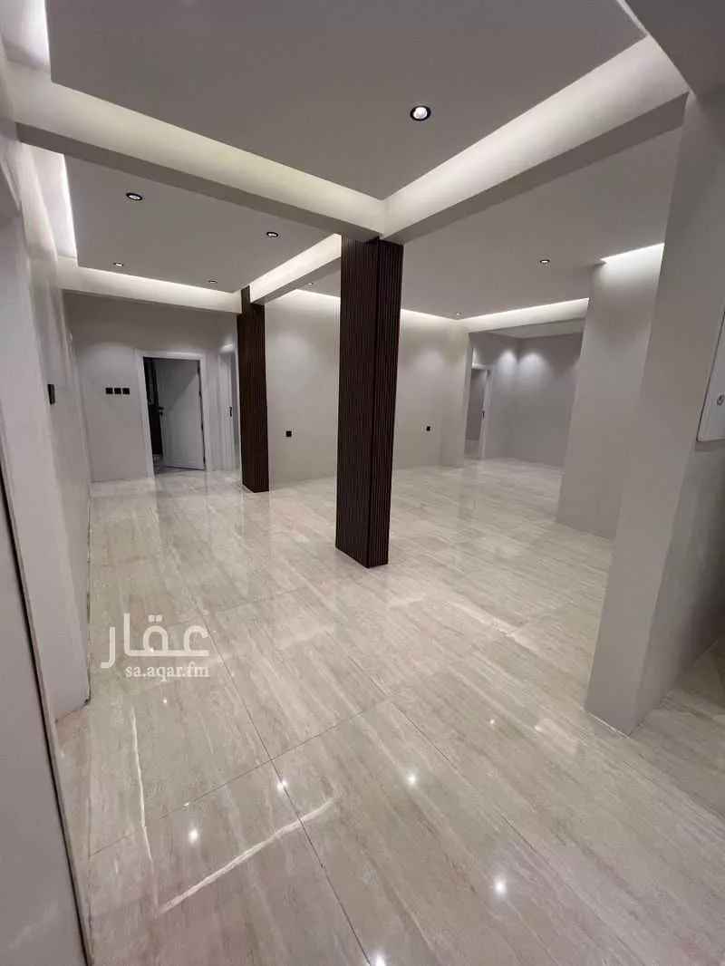 6 bedroom floor in King Fahd 12