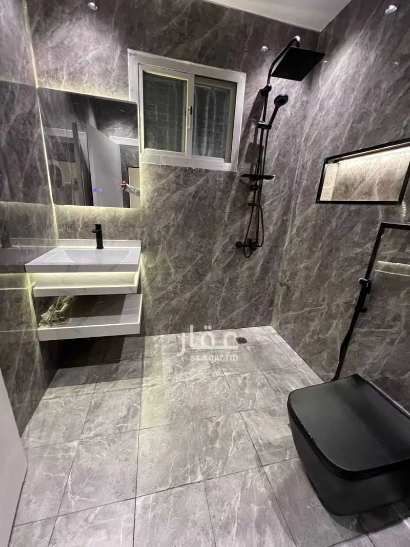 6 bedroom floor in King Fahd 20