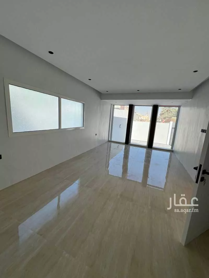 6 bedroom floor in King Fahd 9
