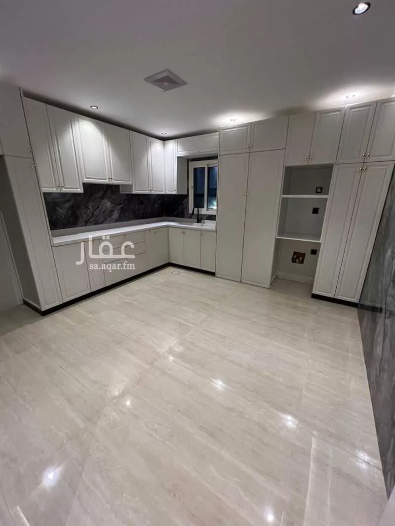 6 bedroom floor in King Fahd 14