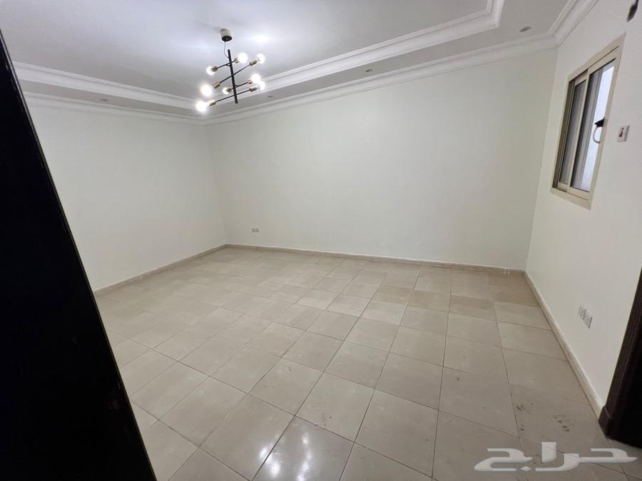 5 bedroom villa in King Faisal 3