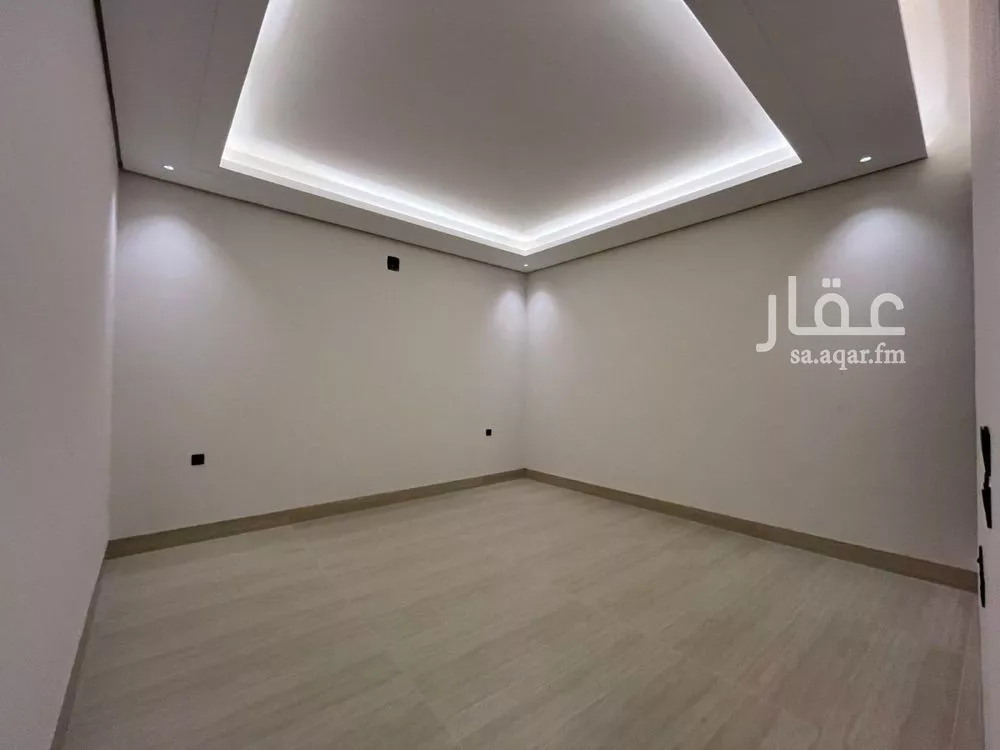 5 bedroom villa in Al Mahdiyyah 26