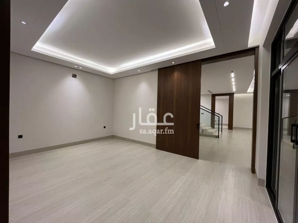 5 bedroom villa in Al Mahdiyyah 9