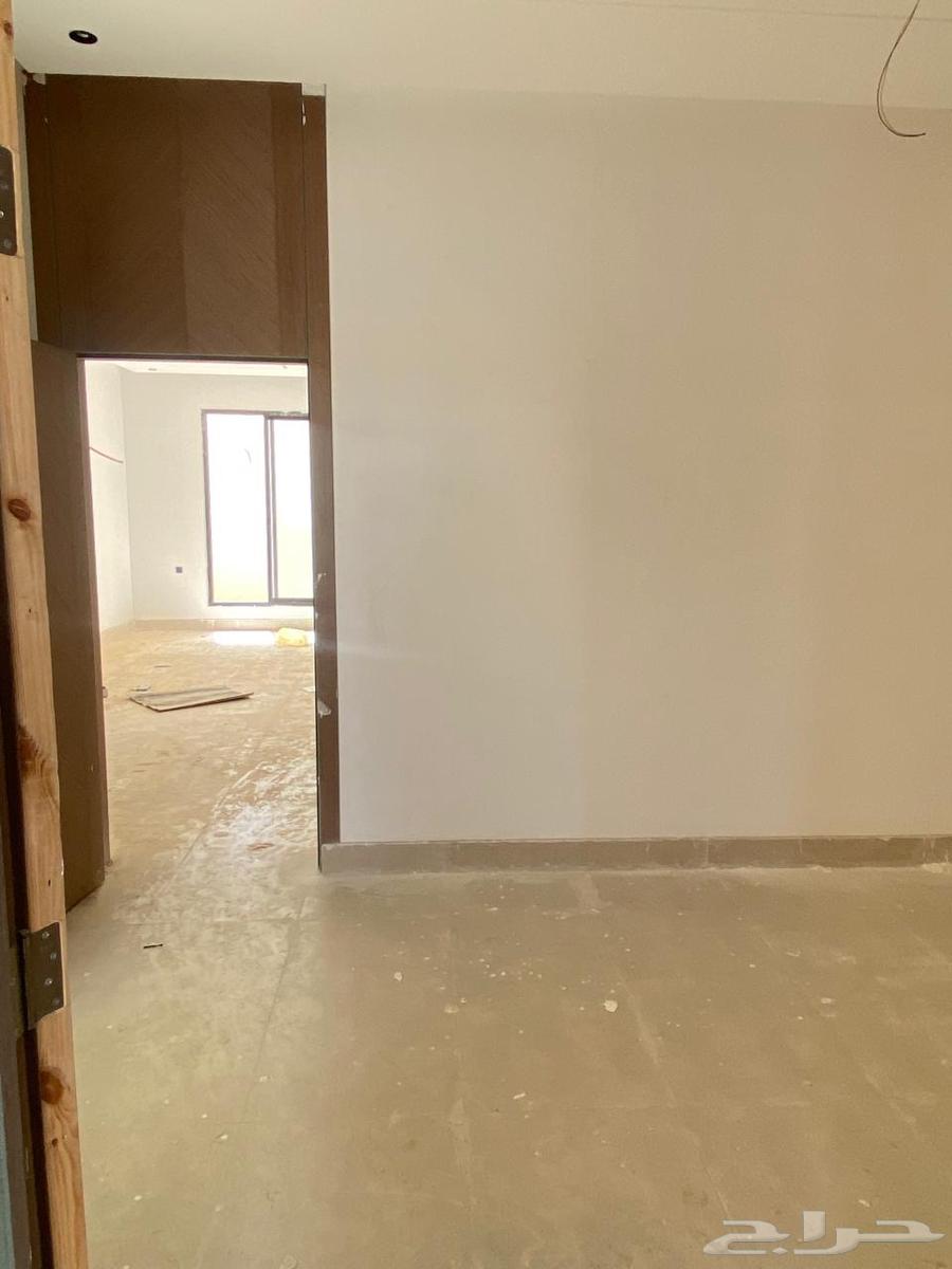 فيلا 5 غرف في طويق 18
