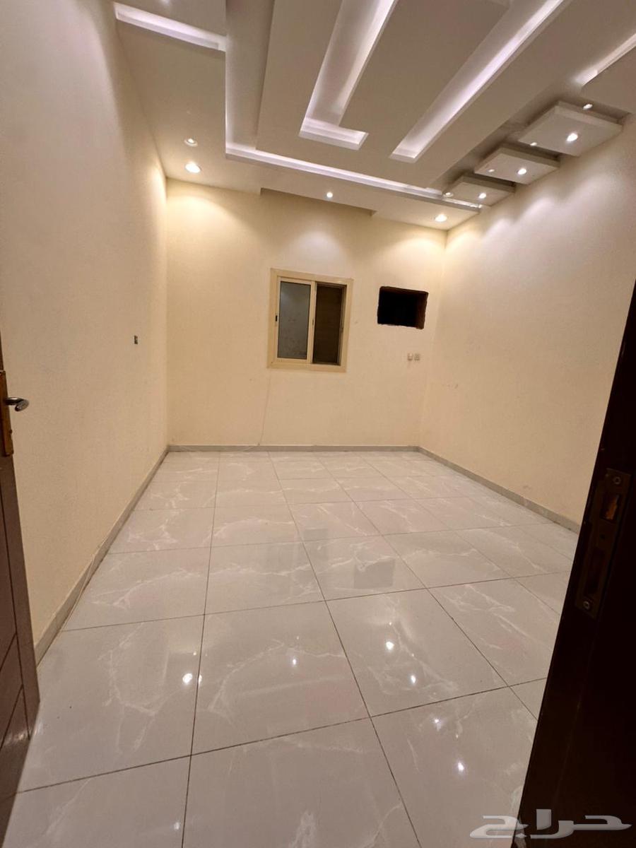 4 bedroom apartment in Muraykh 4