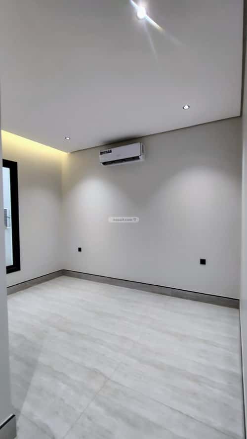 6 bedroom apartment in Al Maizilah 8