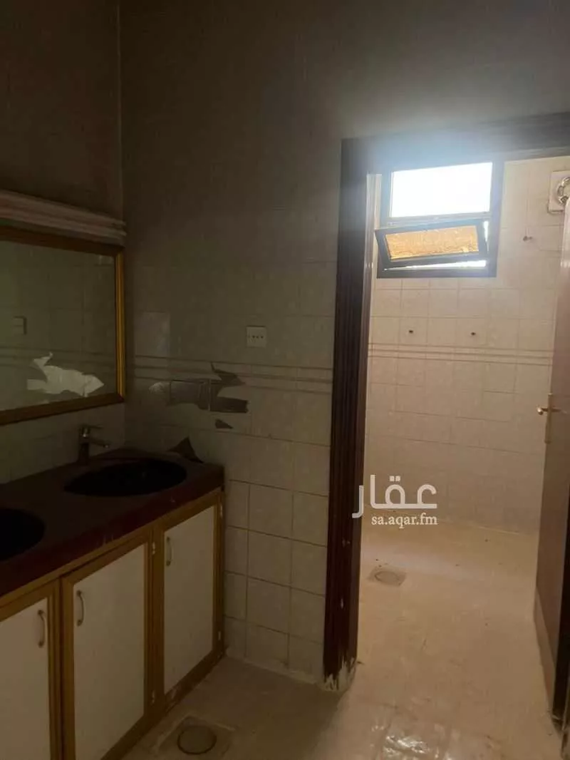 فيلا 9 غرف في الخليج 2