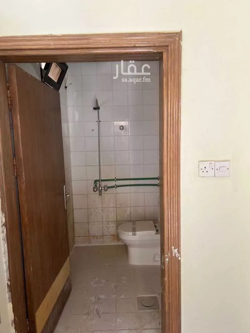 فيلا 9 غرف في الخليج 5