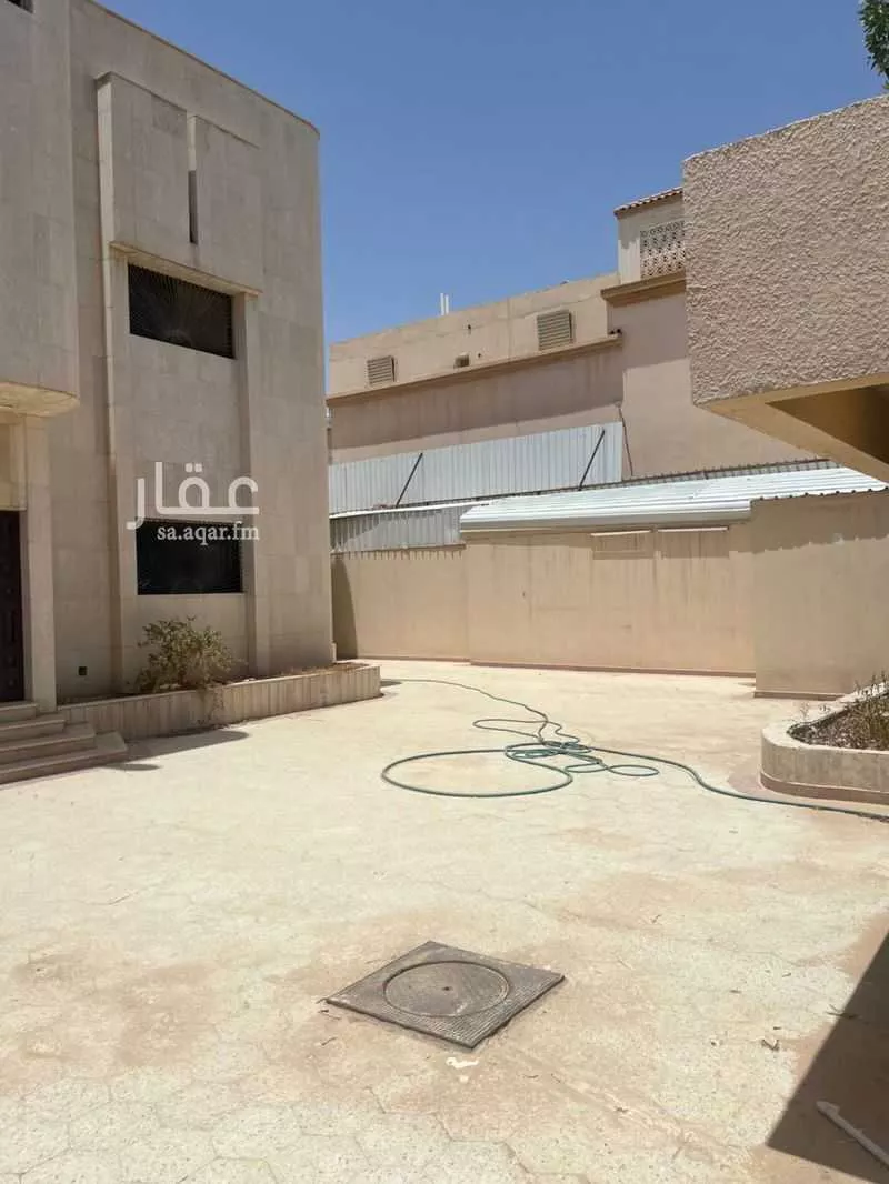 فيلا 9 غرف في الخليج 13