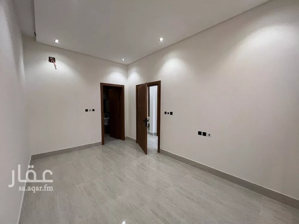 4 bedroom apartment in Tuwaiq 14