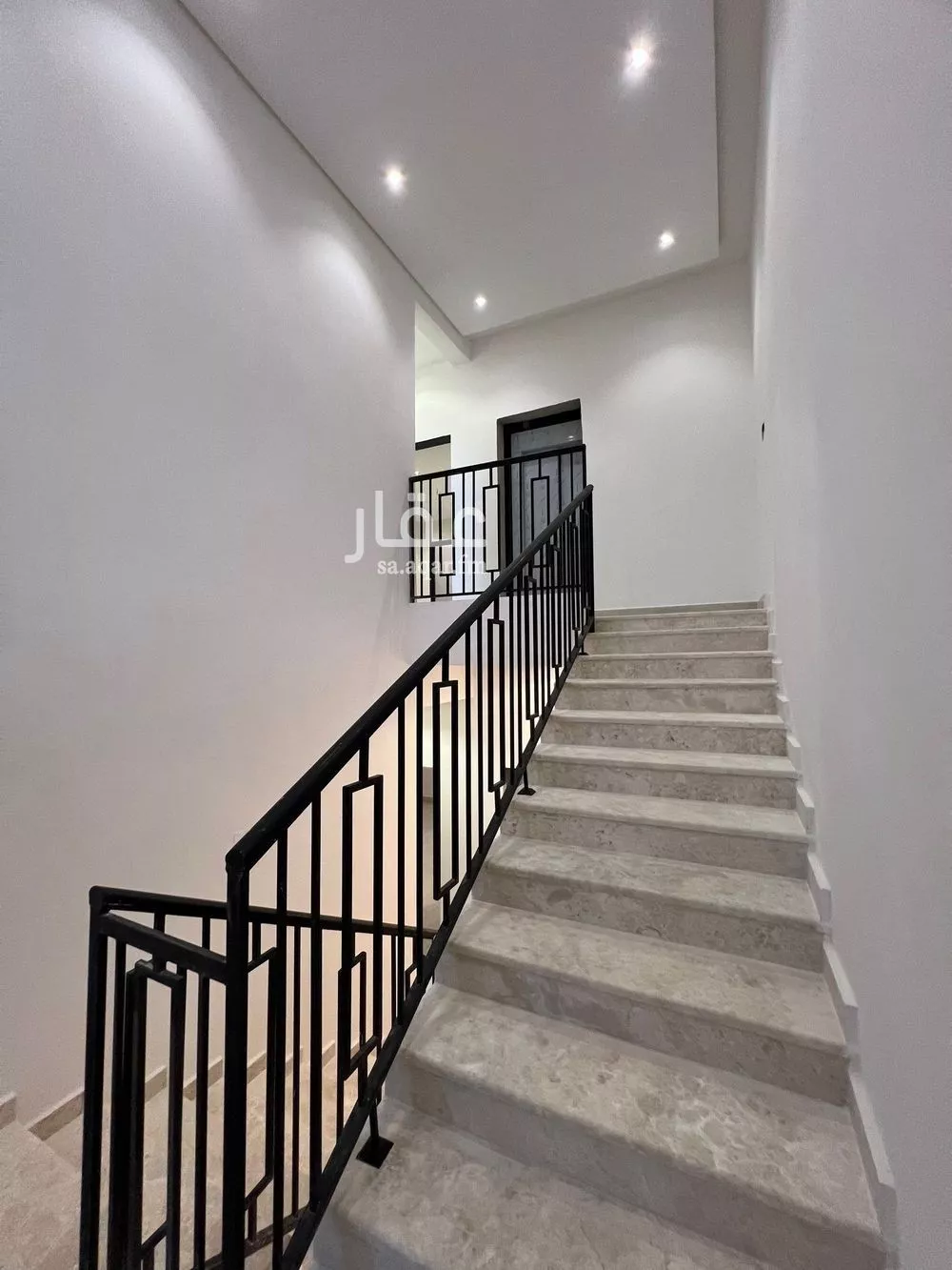 4 bedroom apartment in Tuwaiq 8