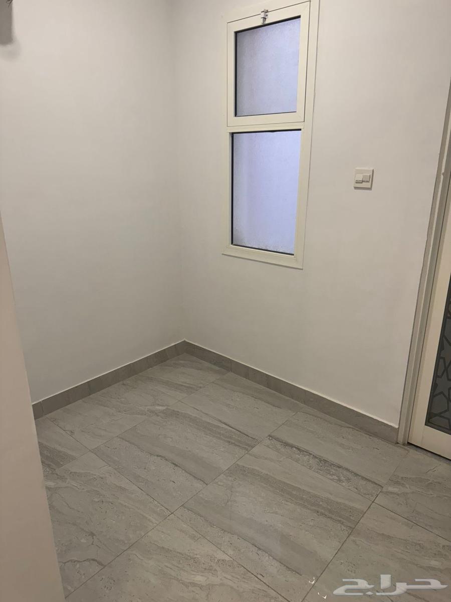 5 bedroom apartment in Al Hamra 11