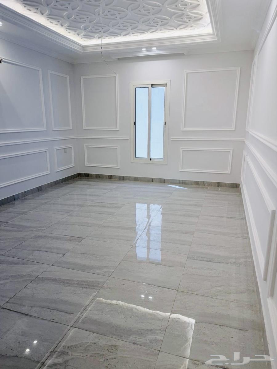 5 bedroom apartment in Al Hamra 10