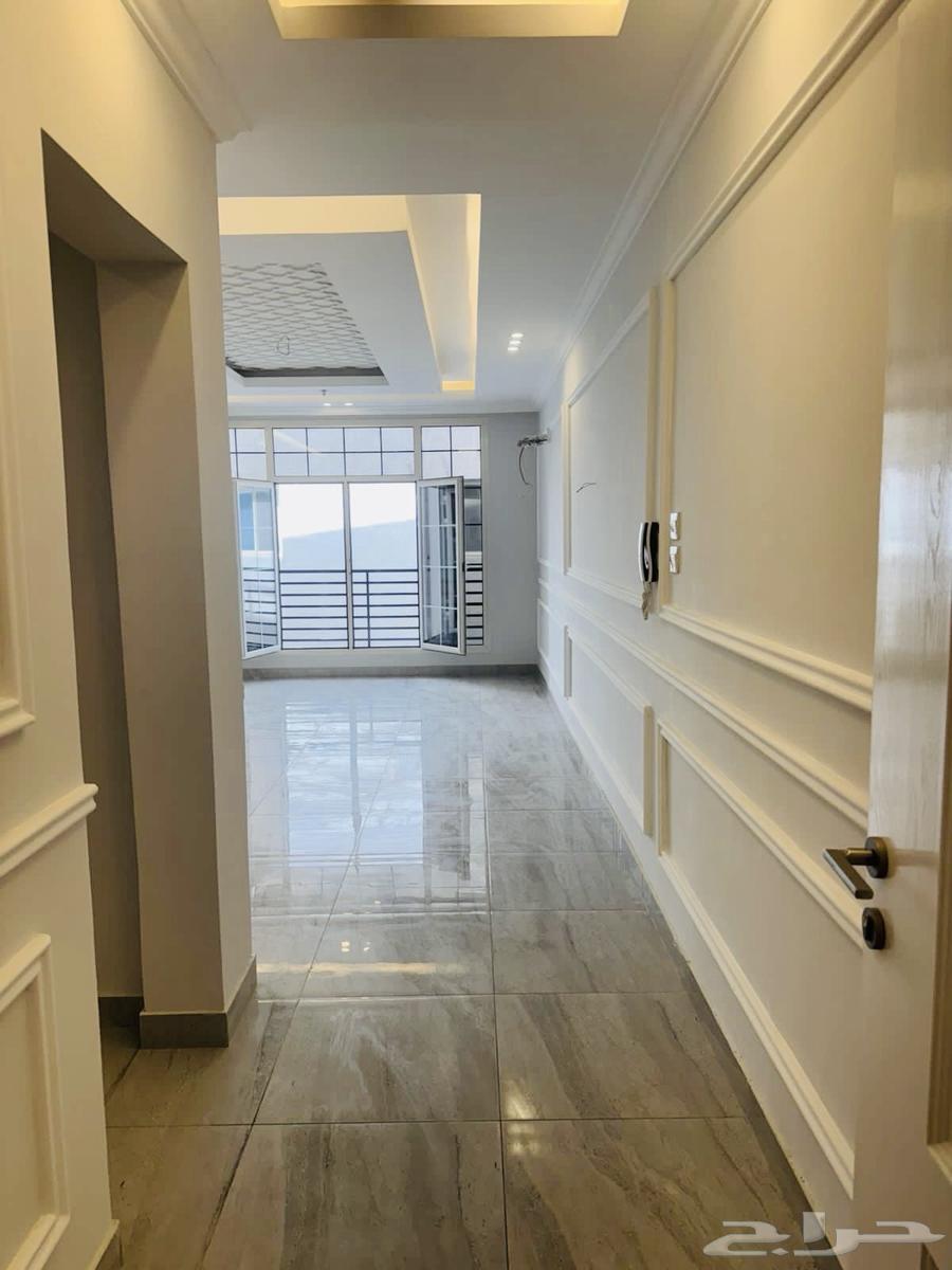 5 bedroom apartment in Al Hamra 4