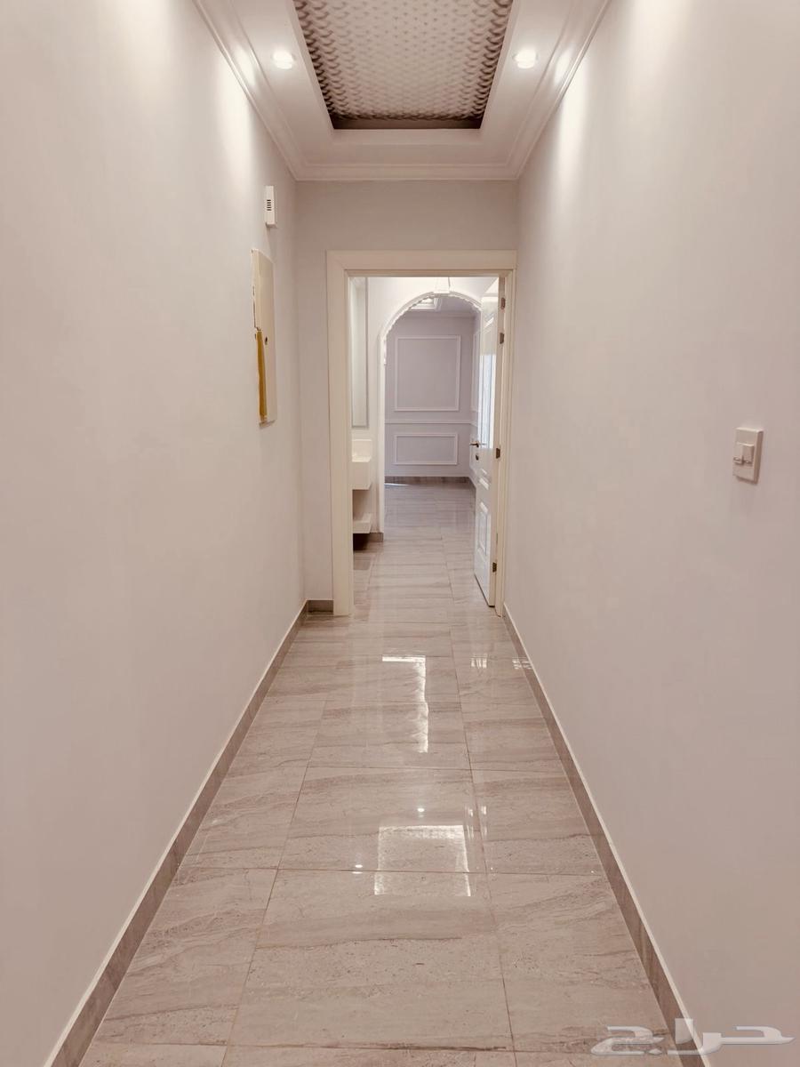 5 bedroom apartment in Al Hamra 8