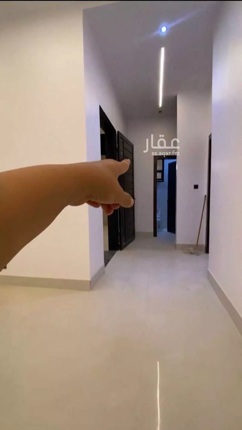 فيلا 5 غرف في الجنادرية 6