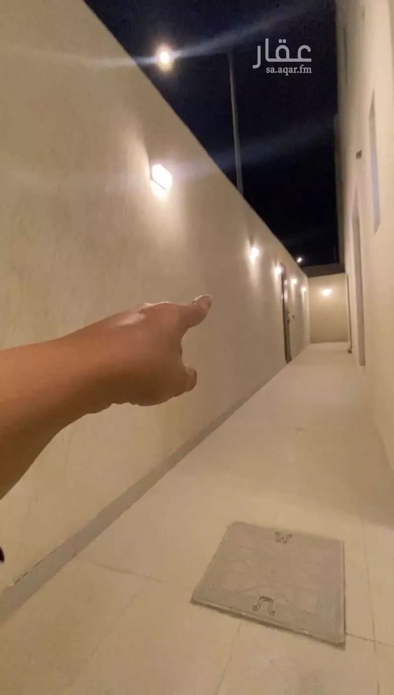 فيلا 5 غرف في الجنادرية 2