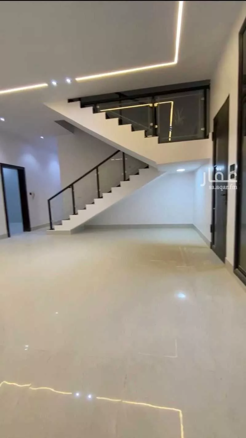فيلا 5 غرف في الجنادرية 8