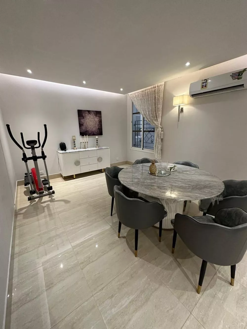3 bedroom apartment in Al Yasmin 8