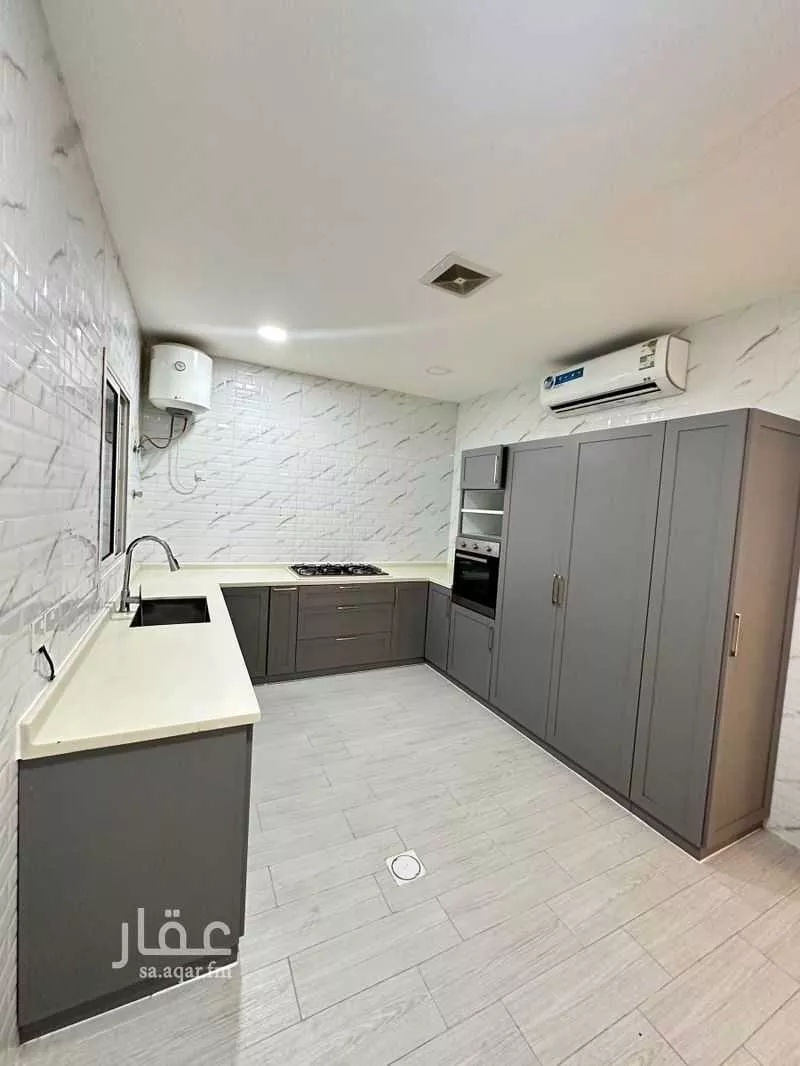 5 bedroom apartment in Ash Shulah 7
