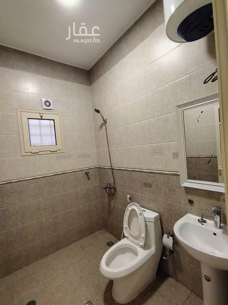4 bedroom apartment in Ash Shulah 7