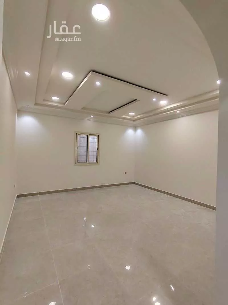 4 bedroom apartment in Ash Shulah 8