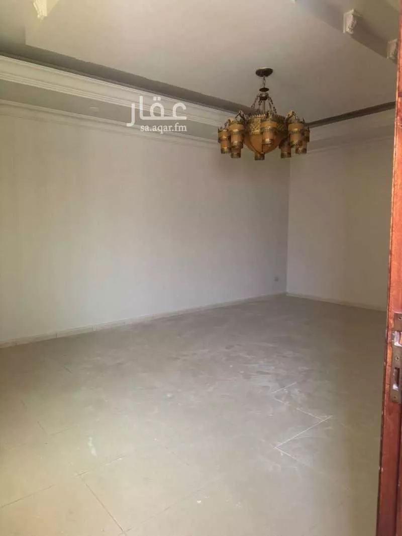 7 bedroom apartment in Uhud 2