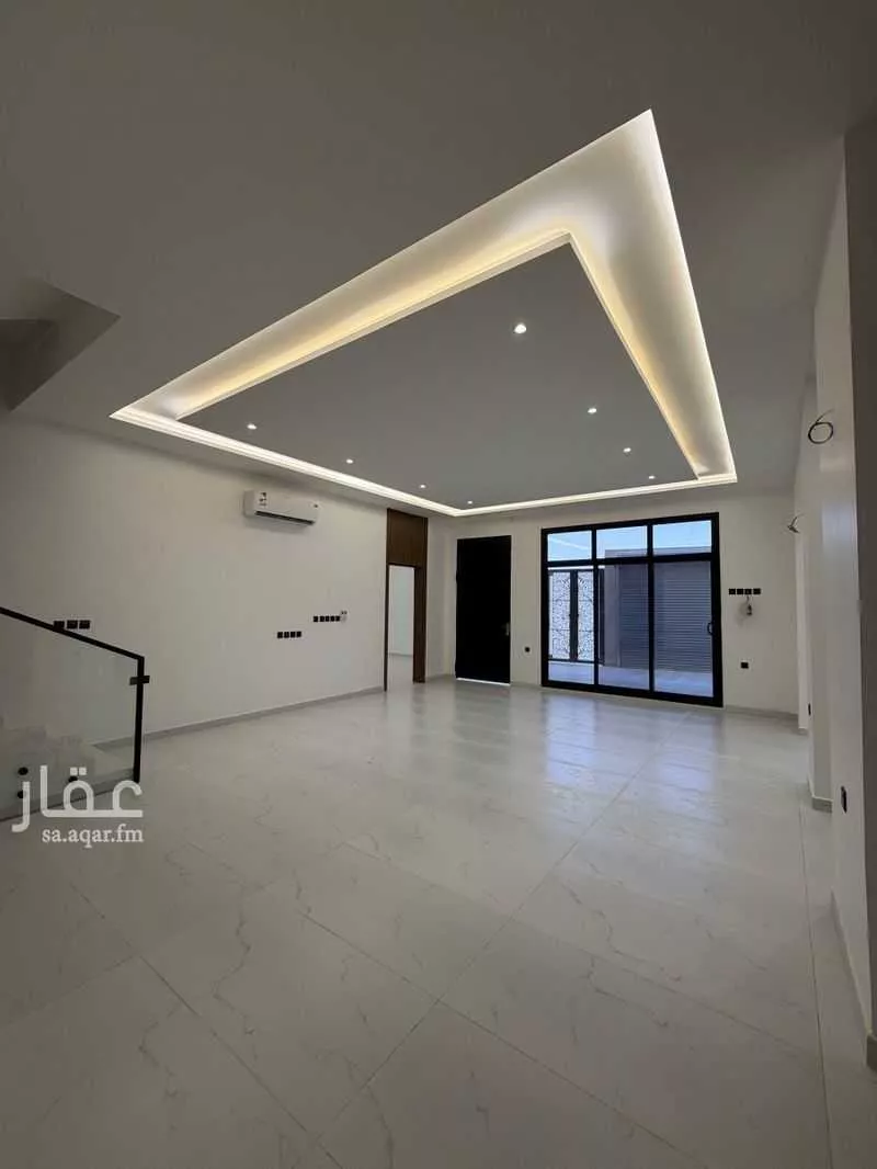 فيلا 4 غرف في بنبان 5