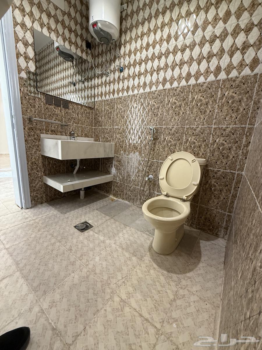 6 bedroom apartment in Wali Al Ahd 11