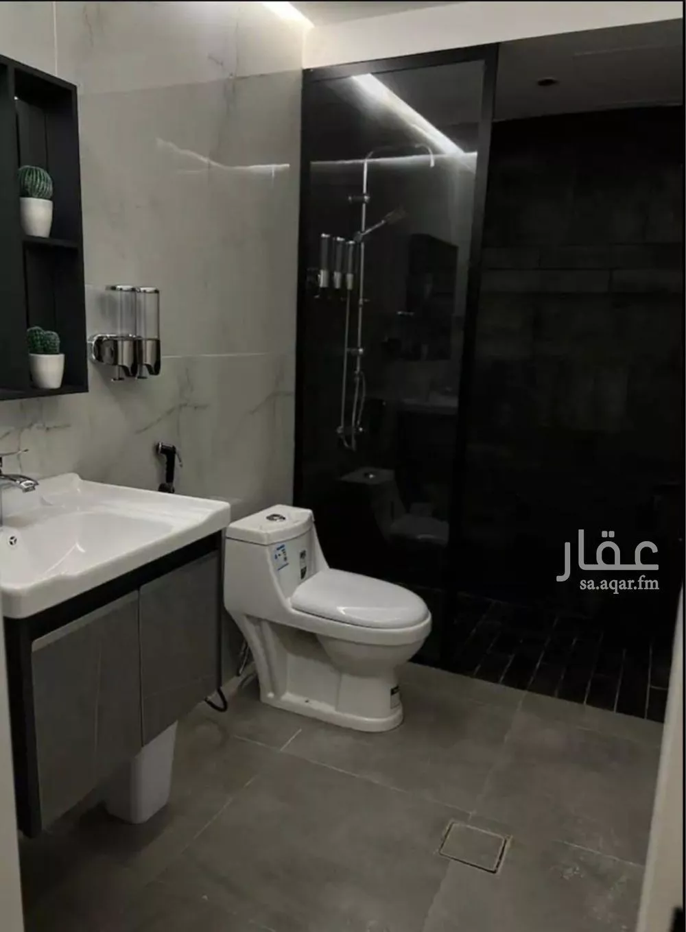 3 bedroom apartment in Al Malqa 13