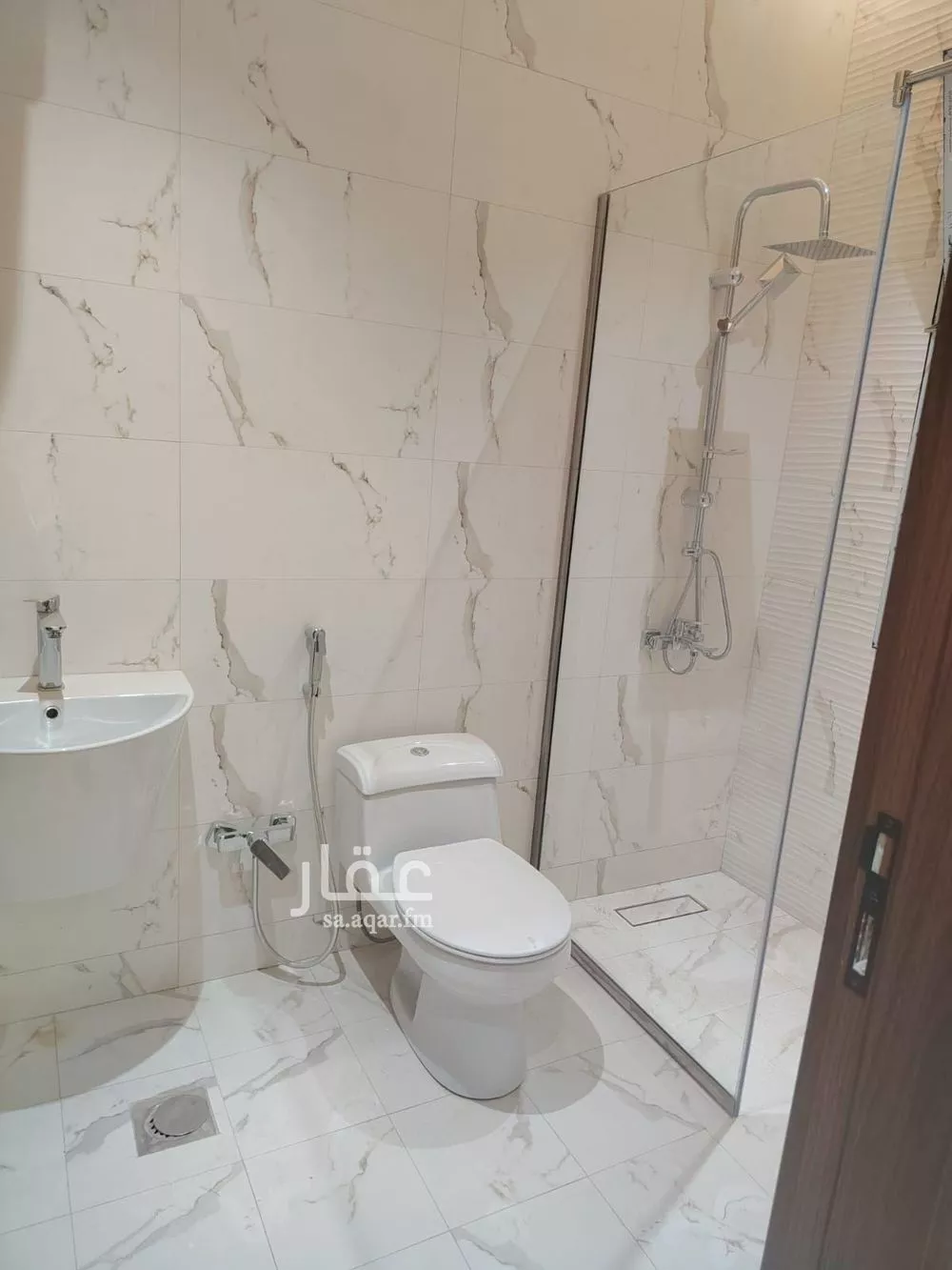 4 bedroom floor in Al Yasmin 5
