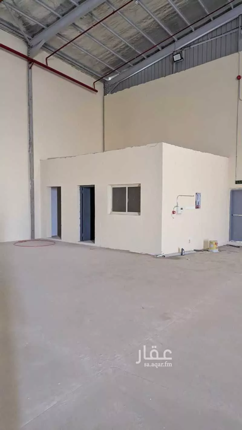 900 sqm warehouse in An Nadhim 3