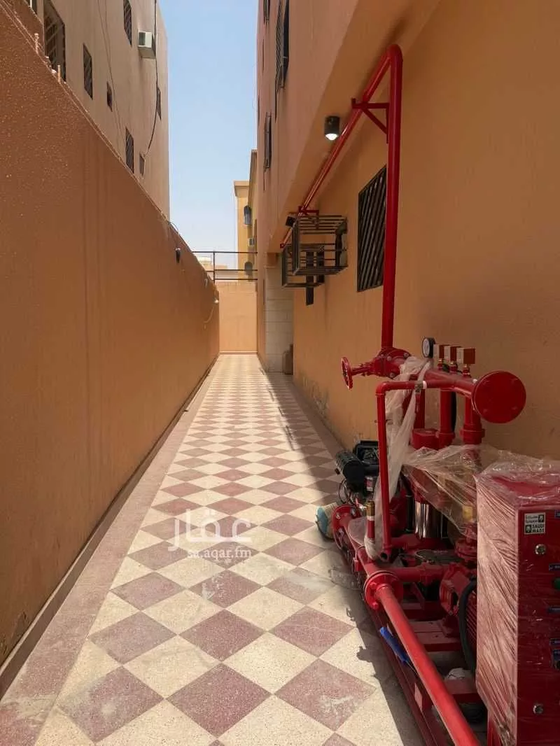 720 sqm building in Ad Dar Al Baida 2