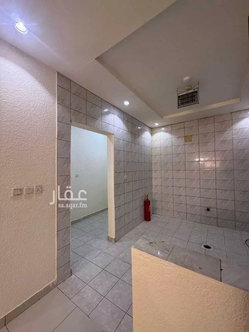 875 sqm building in Ad Dar Al Baida 4