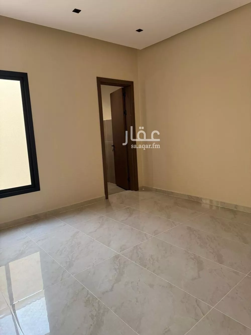 2 bedroom apartment in Al Maizilah 6
