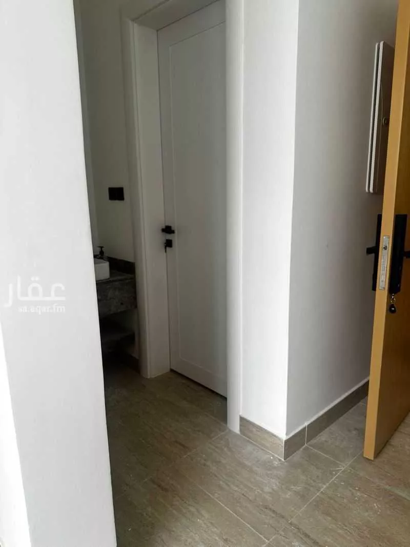 شقة 3 غرف في المغرزات 2