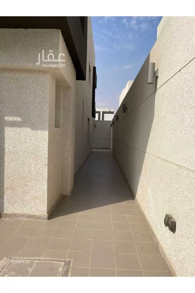 فيلا 4 غرف في المونسية 5