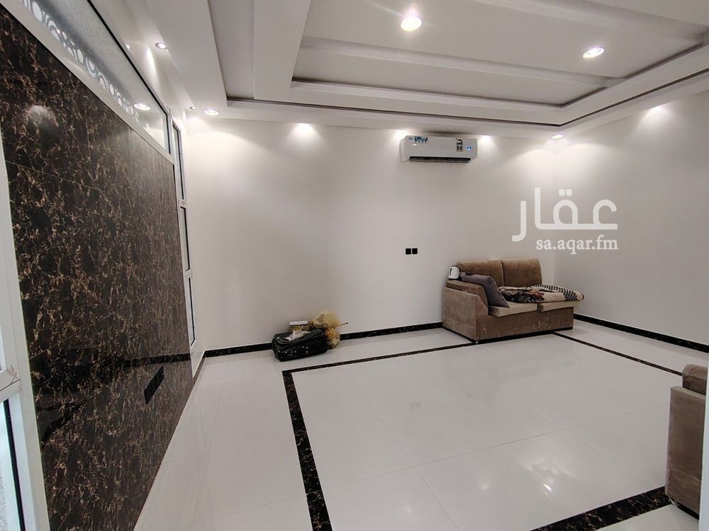 فيلا 5 غرف في طويق 13