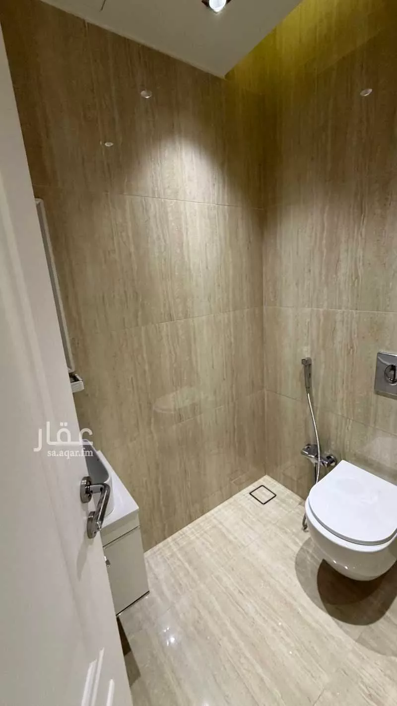 3 bedroom apartment in Al Qairawan 5
