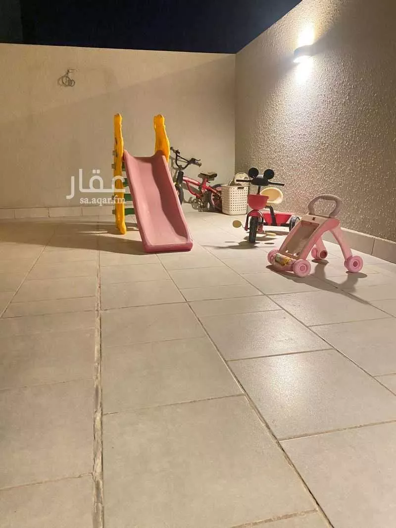 5 bedroom apartment in Al Qairawan 8