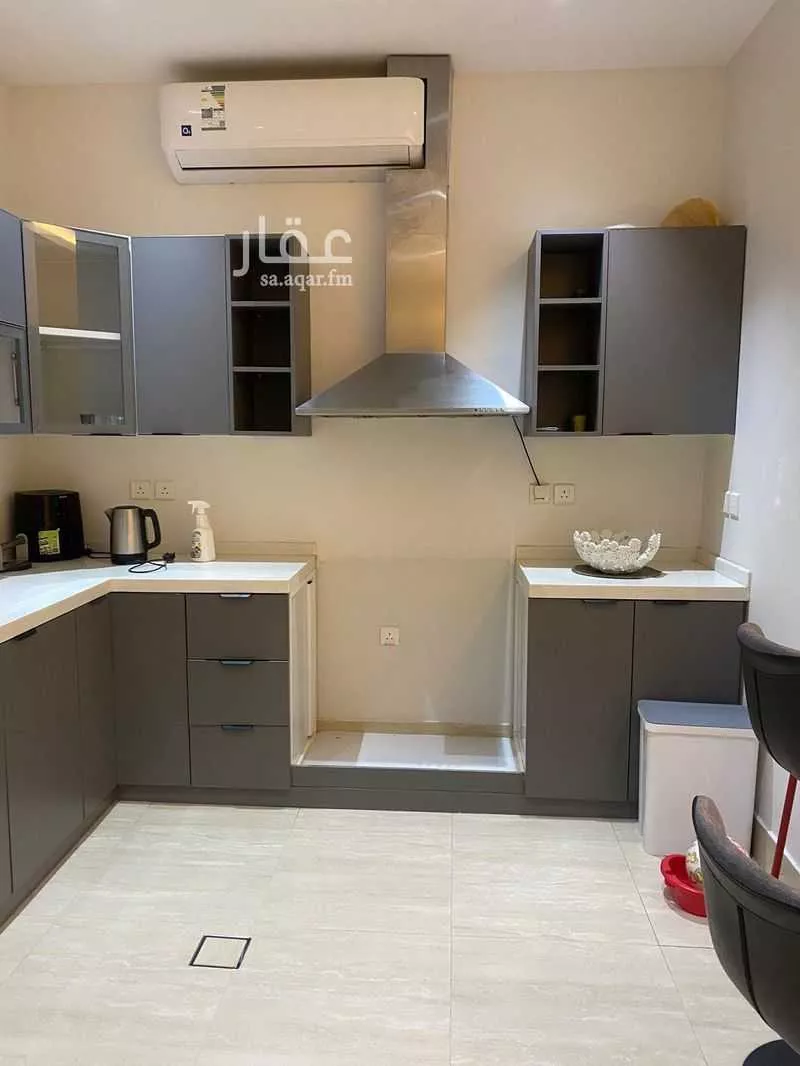 5 bedroom apartment in Al Qairawan 13