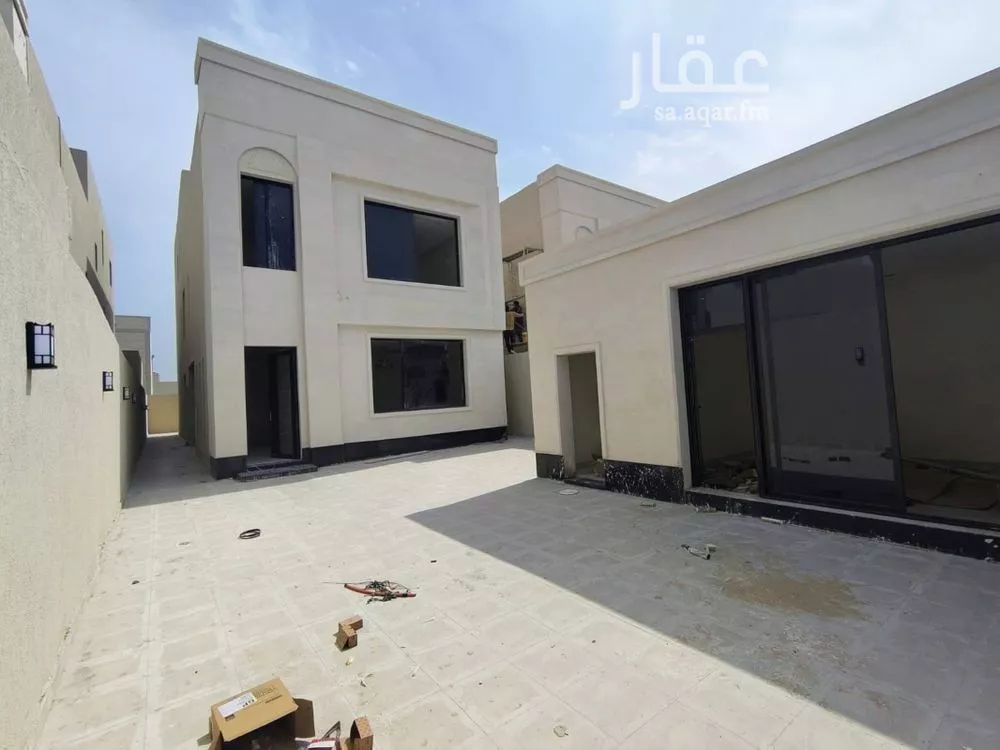 6 bedroom villa in Al Lulu 2