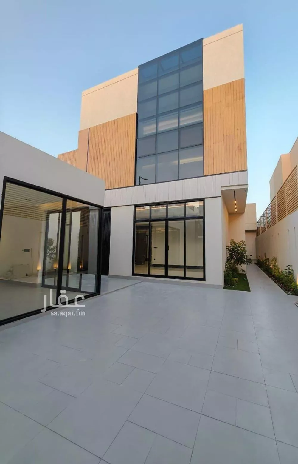 5 bedroom villa in Al Yasmin 19