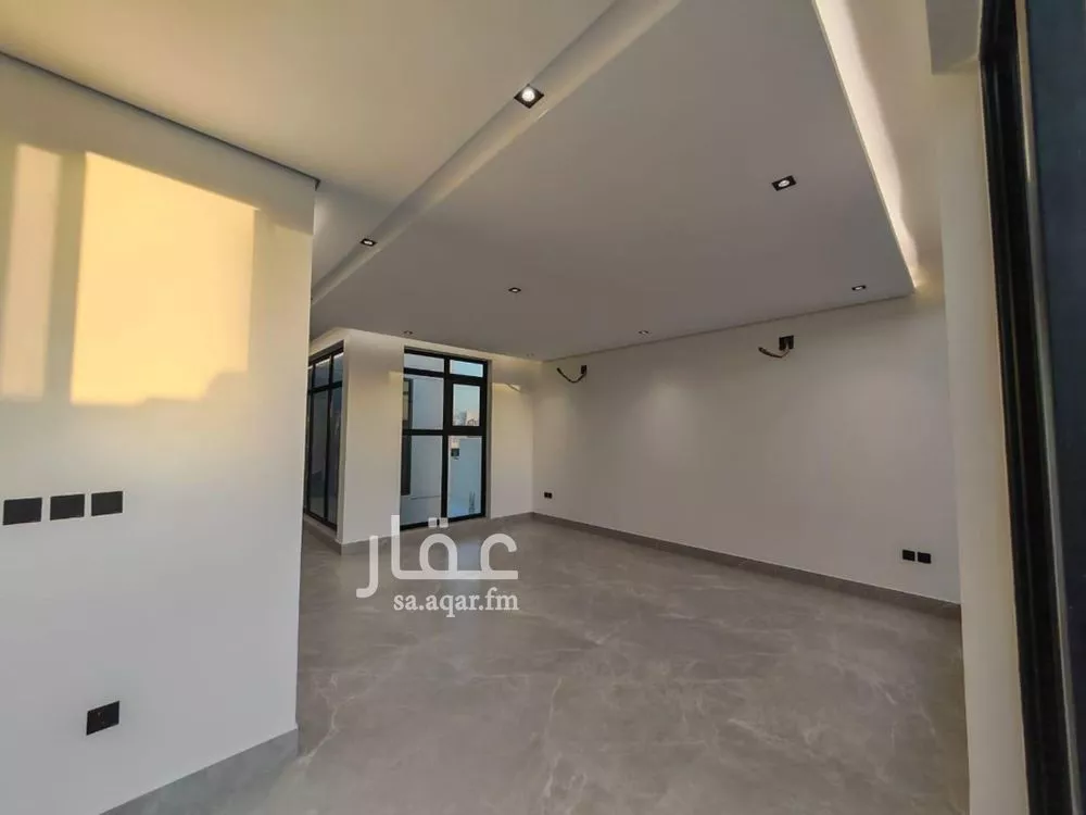 5 bedroom villa in Al Yasmin 4
