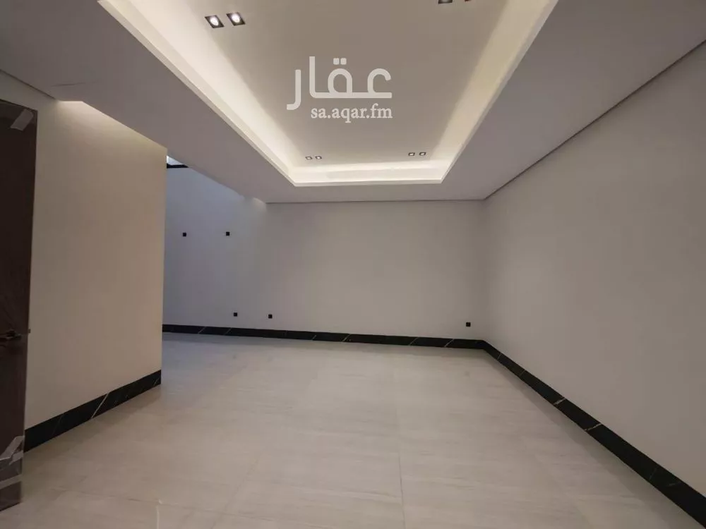 5 bedroom villa in Al Yasmin 10