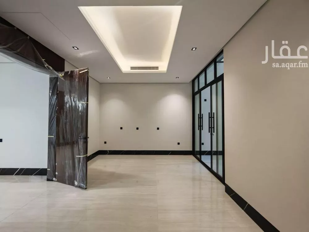 5 bedroom villa in Al Yasmin 9